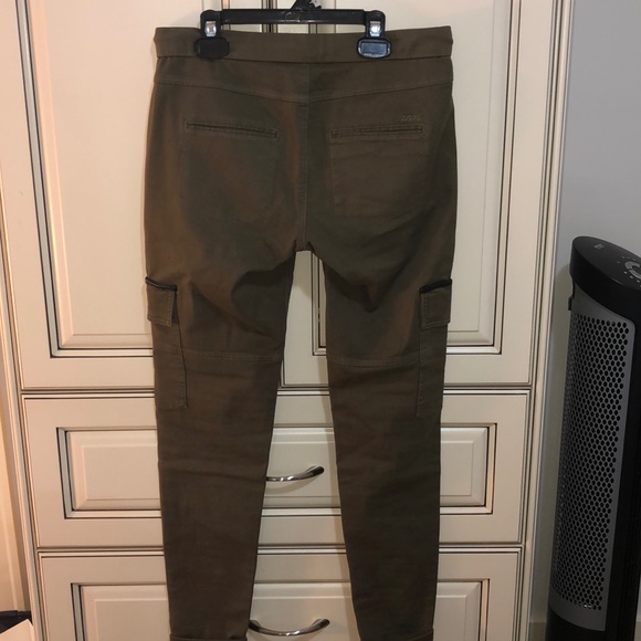 Zara Cargo Pants - Picture 2 of 2